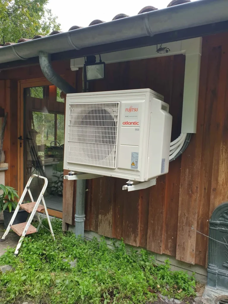 Réalisation de climatisation, chauffage et pompe à chaleur par Botella, entreprise de plomberie à Listrac-Médoc, 33